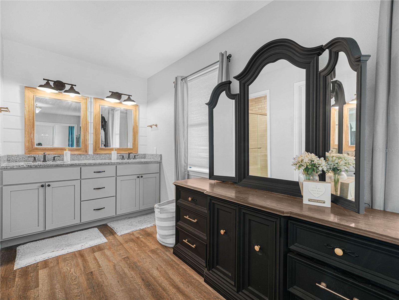 Image 14 of 29 For 5891 Crest Lane