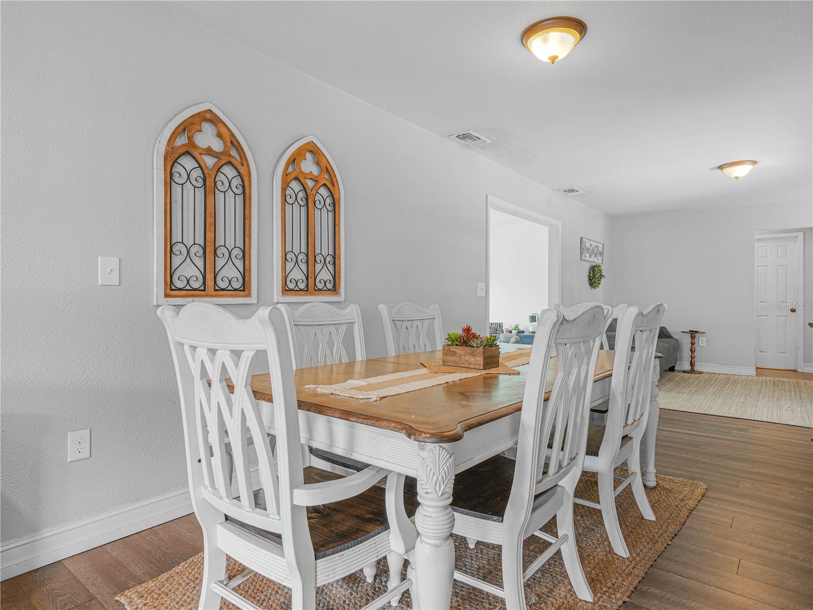 Image 4 of 29 For 5891 Crest Lane