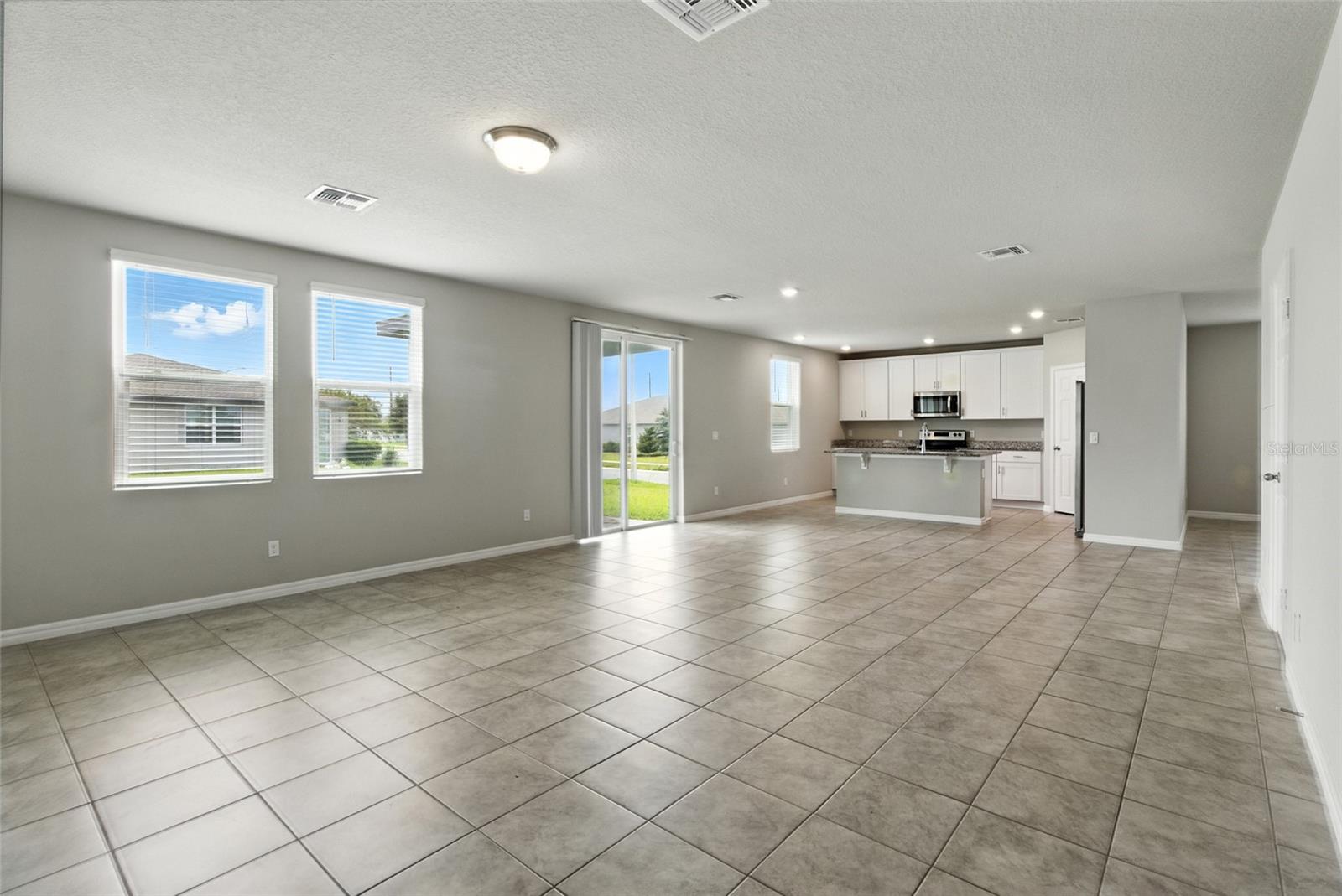 Image 7 of 27 For 452 Patricia Alford Drive