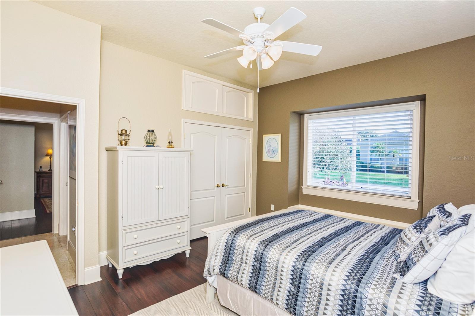 Image 37 of 70 For 894 Ashton Oaks Circle