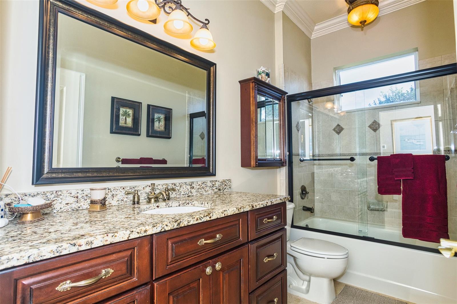 Image 39 of 70 For 894 Ashton Oaks Circle