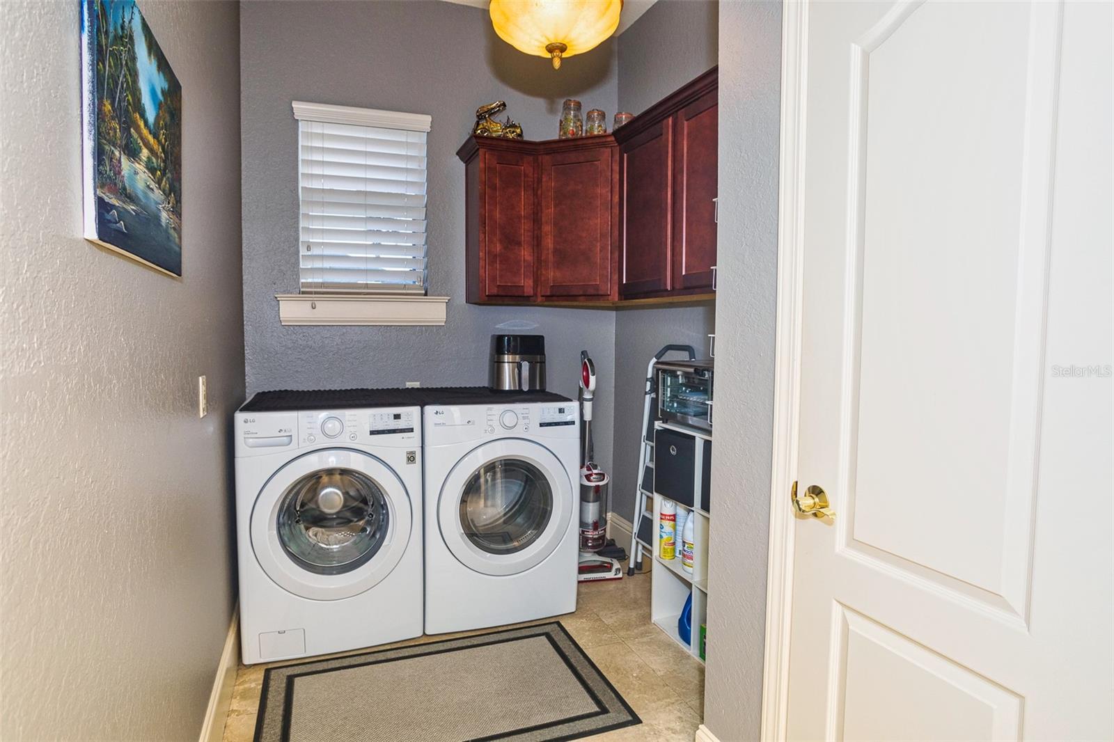 Image 43 of 70 For 894 Ashton Oaks Circle