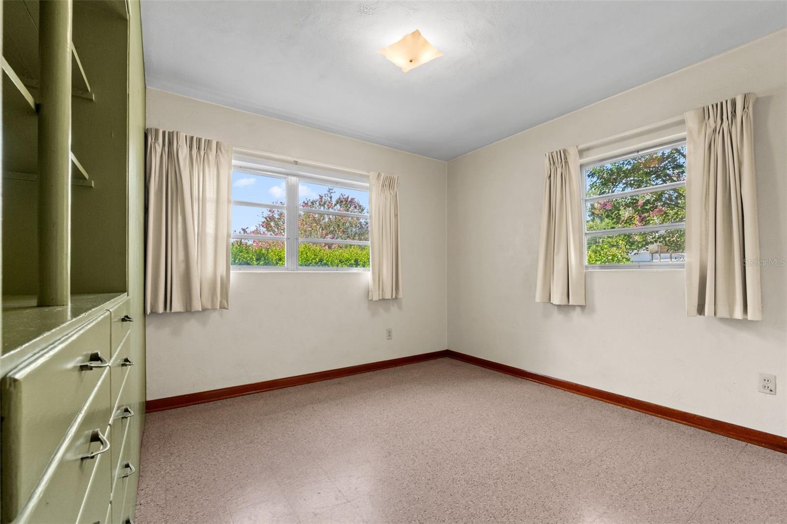 Image 18 of 44 For 1434 Long Street