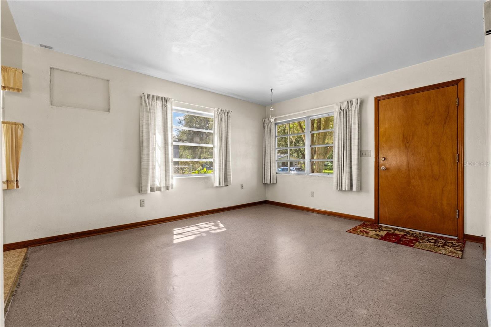 Image 7 of 44 For 1434 Long Street
