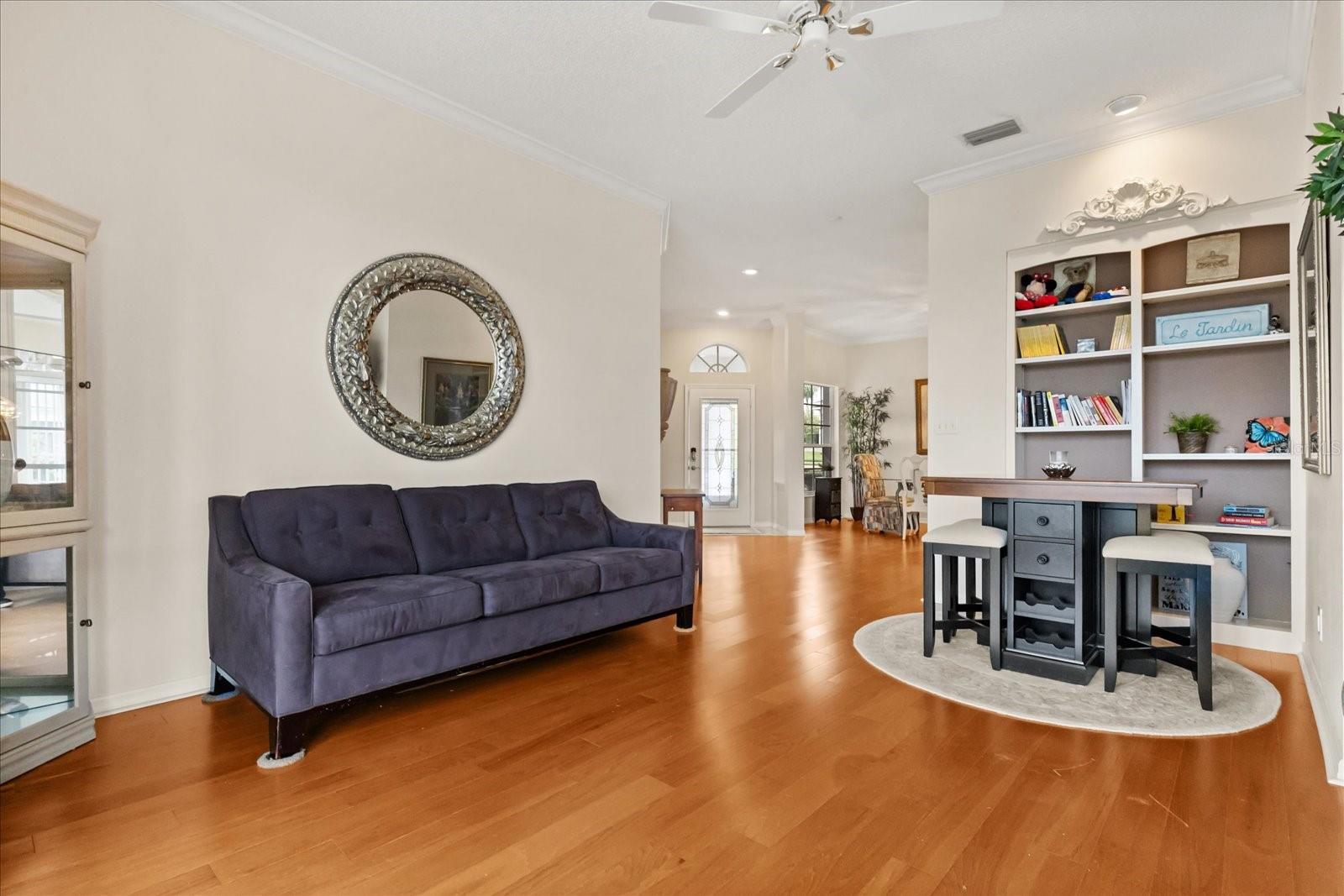 Image 13 of 34 For 7103 Montreal Drive
