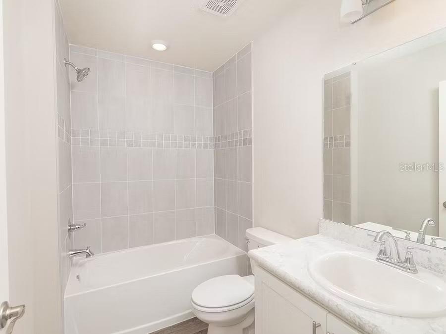 Image 9 of 10 For 1124 Aruba Avenue