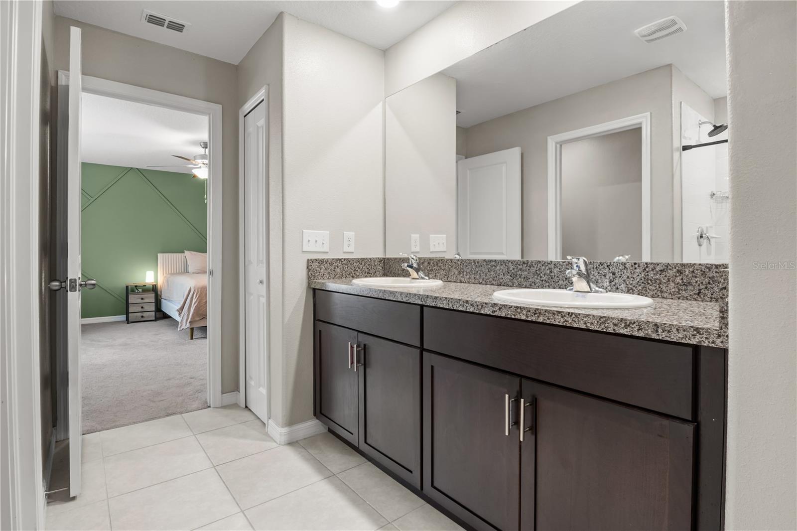 Listing photo id 21 for 10410 Shady Preserve Drive