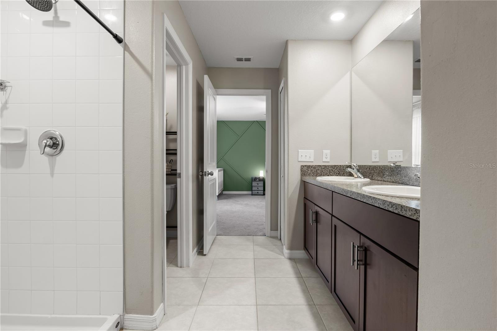 Listing photo id 22 for 10410 Shady Preserve Drive
