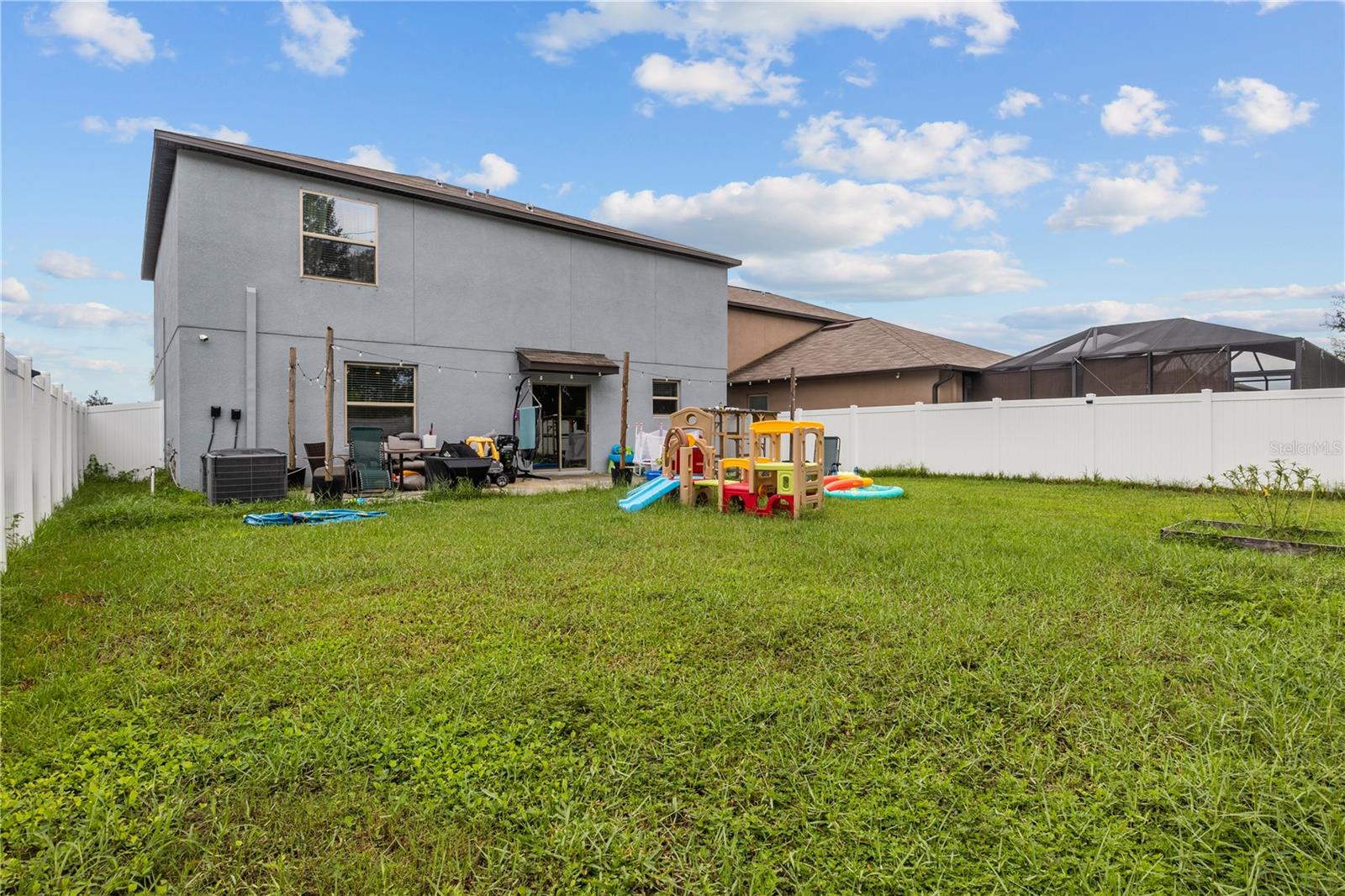 Listing photo id 32 for 10410 Shady Preserve Drive