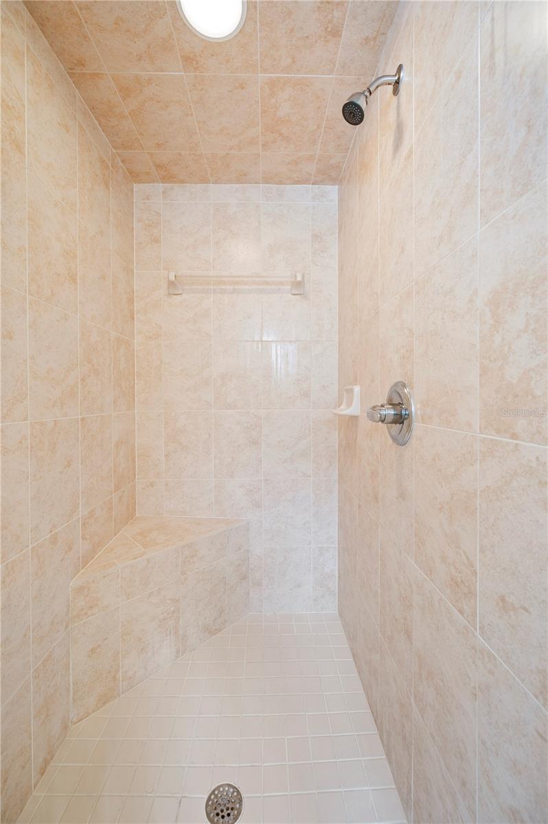 Image 27 of 67 For 1829 Rocky Pointe Drive