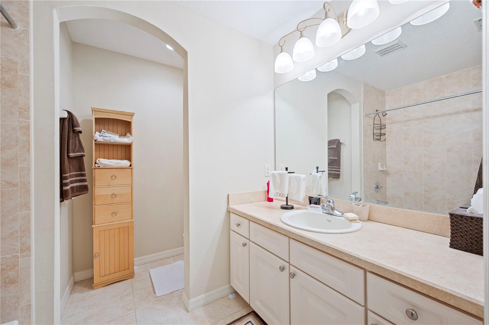 Image 33 of 67 For 1829 Rocky Pointe Drive