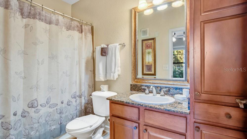 Image 17 of 26 For 904 Charo Parkway 517