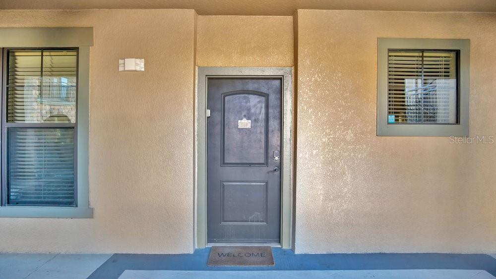 Image 3 of 26 For 904 Charo Parkway 517