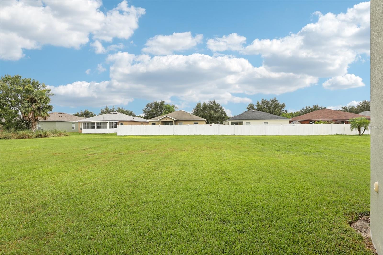 Image 39 of 53 For 6425 Torrington Circle