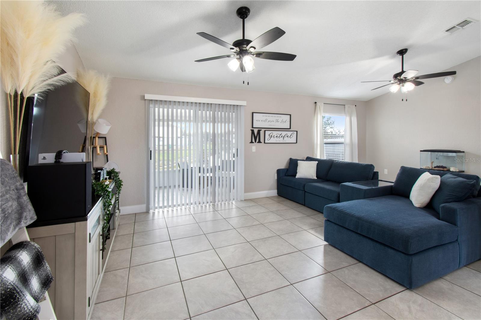 Image 4 of 44 For 3719 Imperial Drive