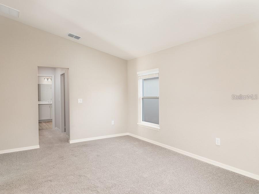 Image 6 of 9 For 1745 Burrows Avenue