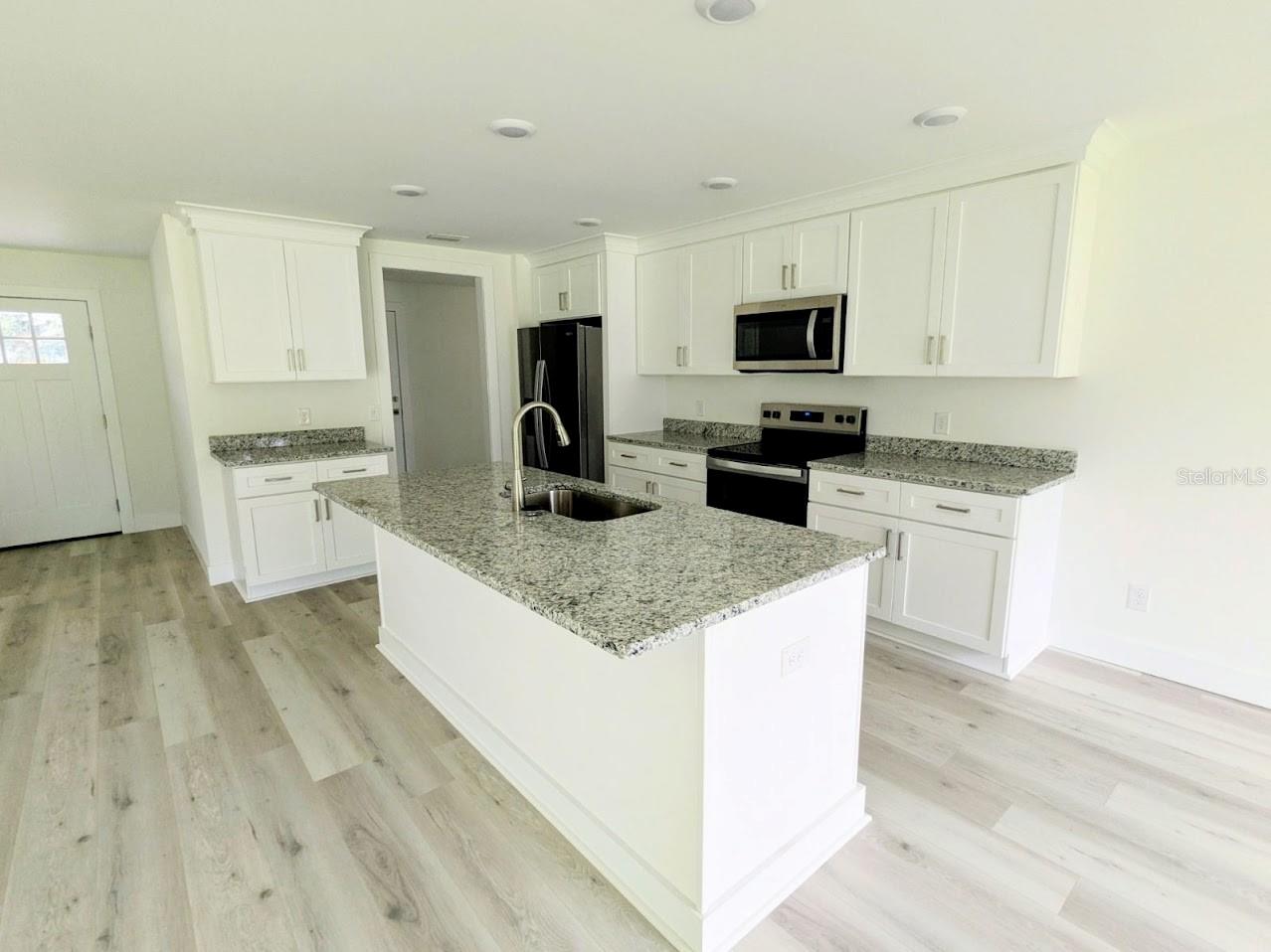 Image 2 of 18 For 829 Clermont Avenue N