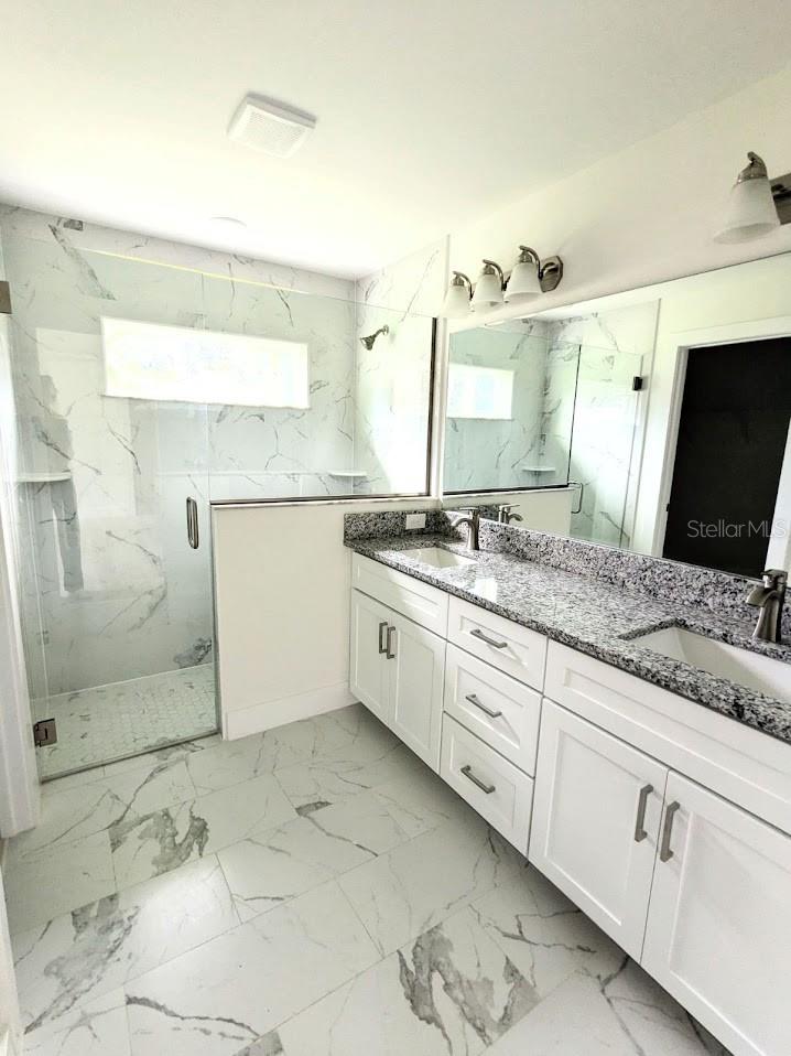 Image 8 of 18 For 829 Clermont Avenue N