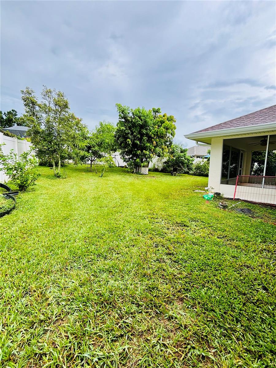 Image 22 of 28 For 5857 Manchester Drive W