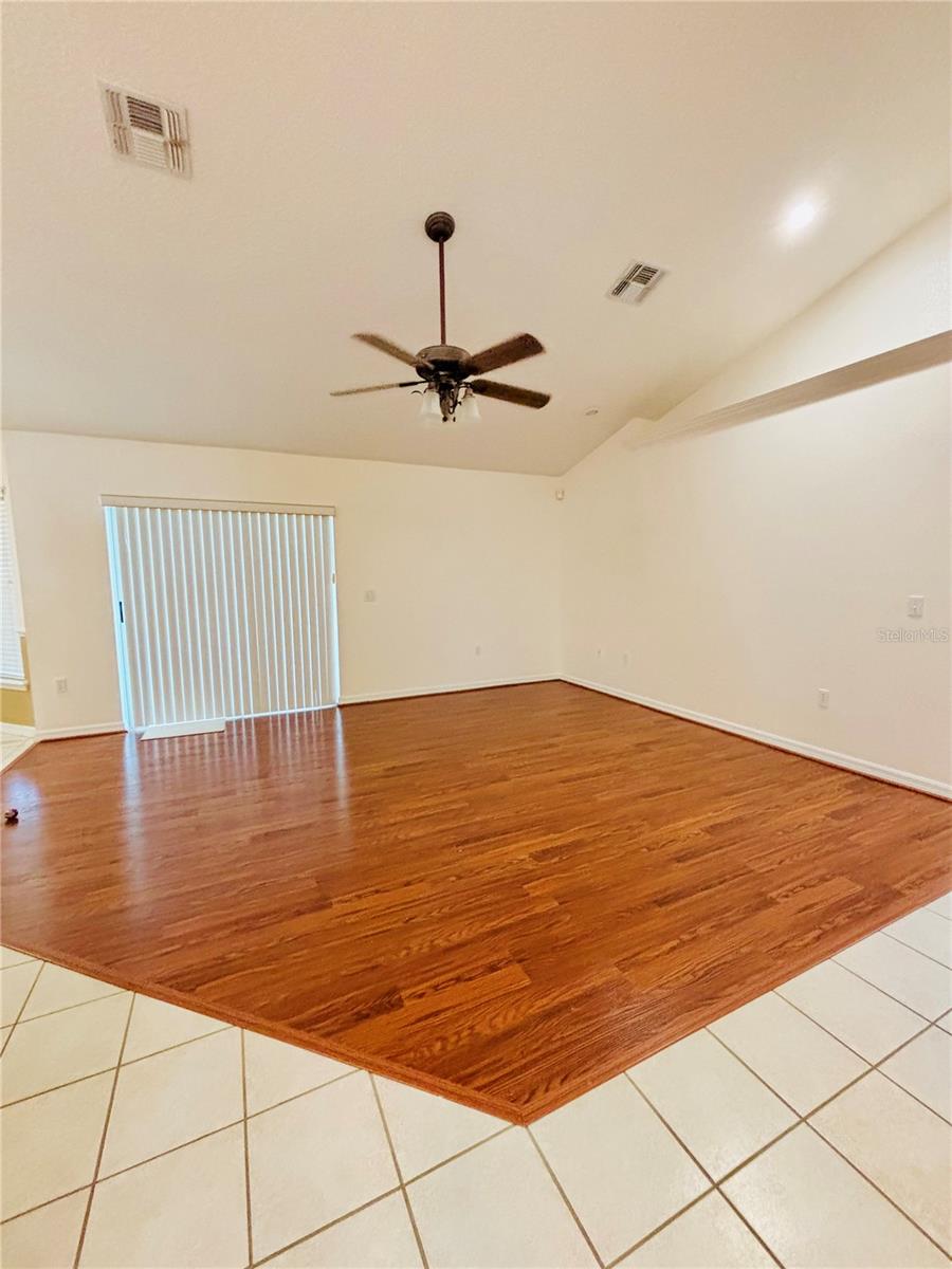 Image 6 of 28 For 5857 Manchester Drive W