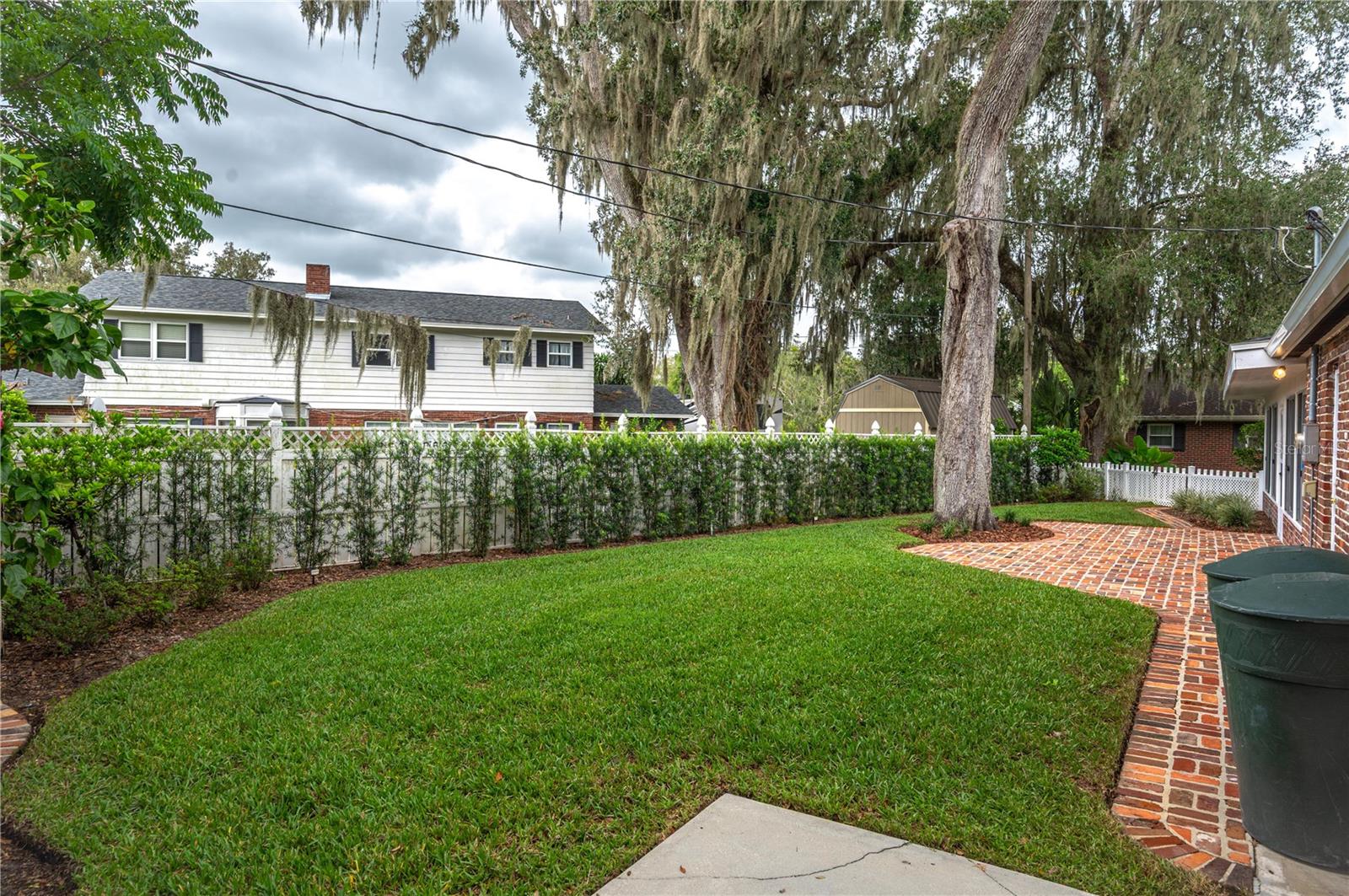 Image 45 of 55 For 1137 Mariposa Avenue
