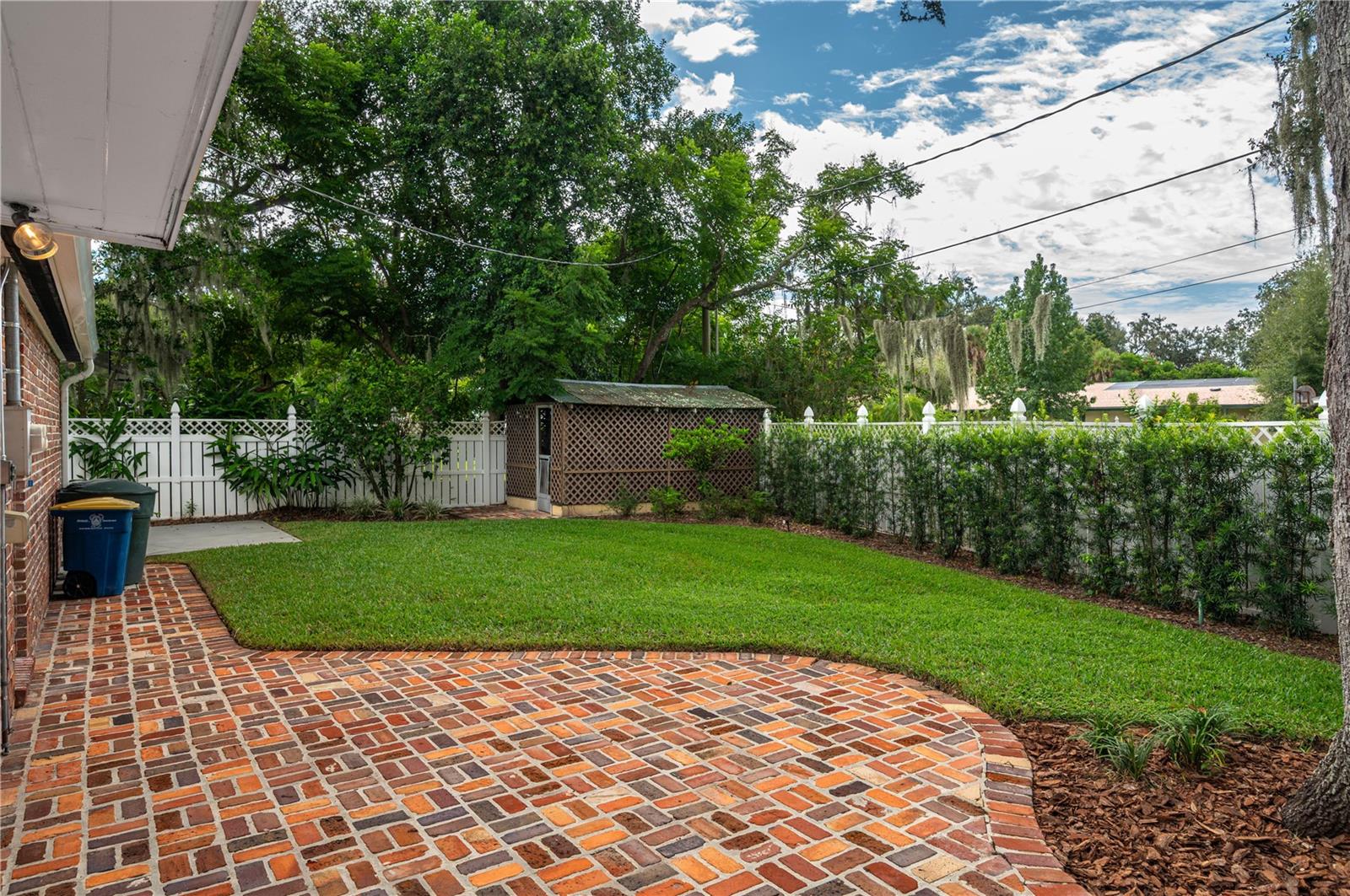 Image 46 of 55 For 1137 Mariposa Avenue