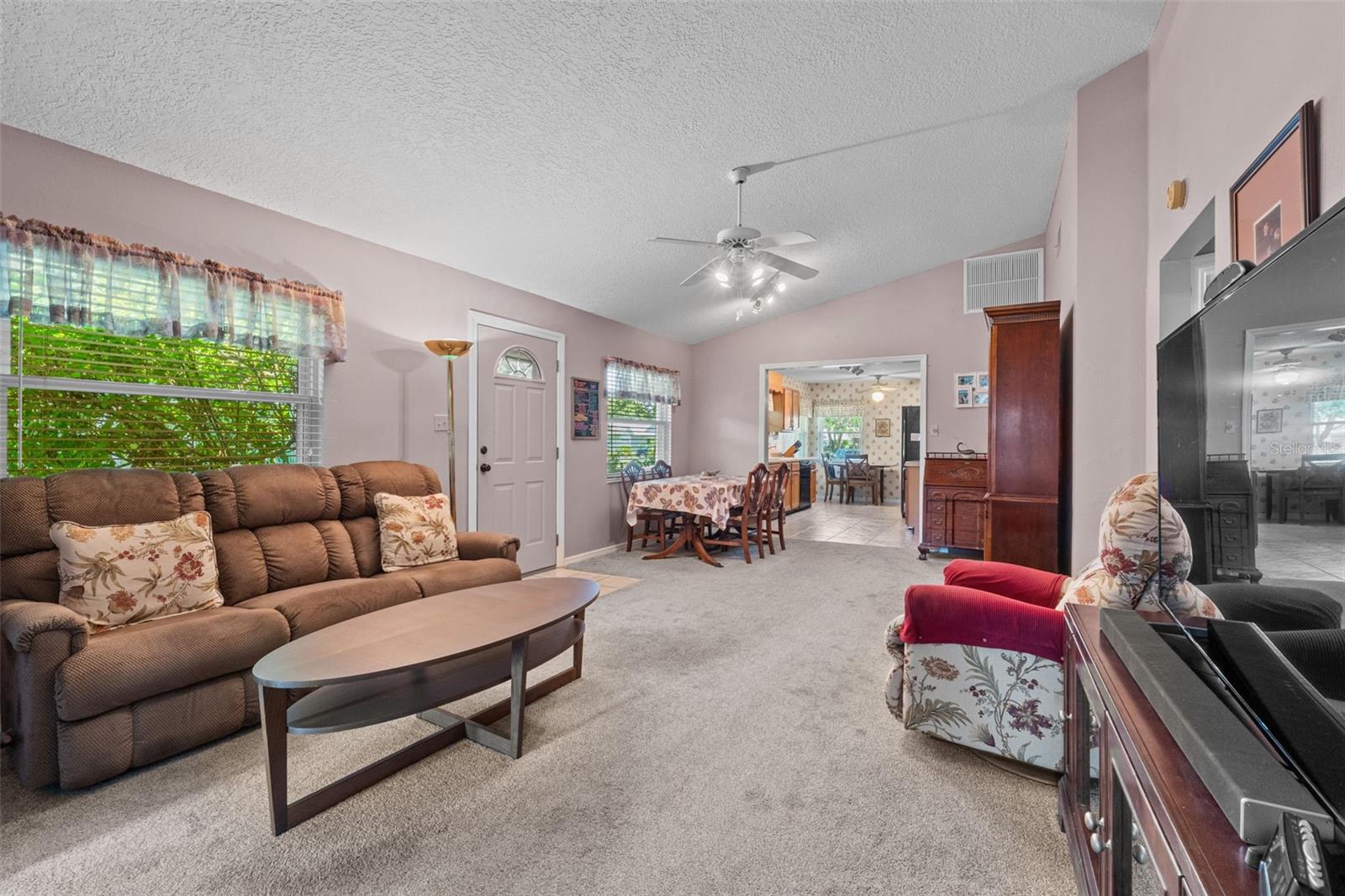 Image 7 of 58 For 570 Eagle Run