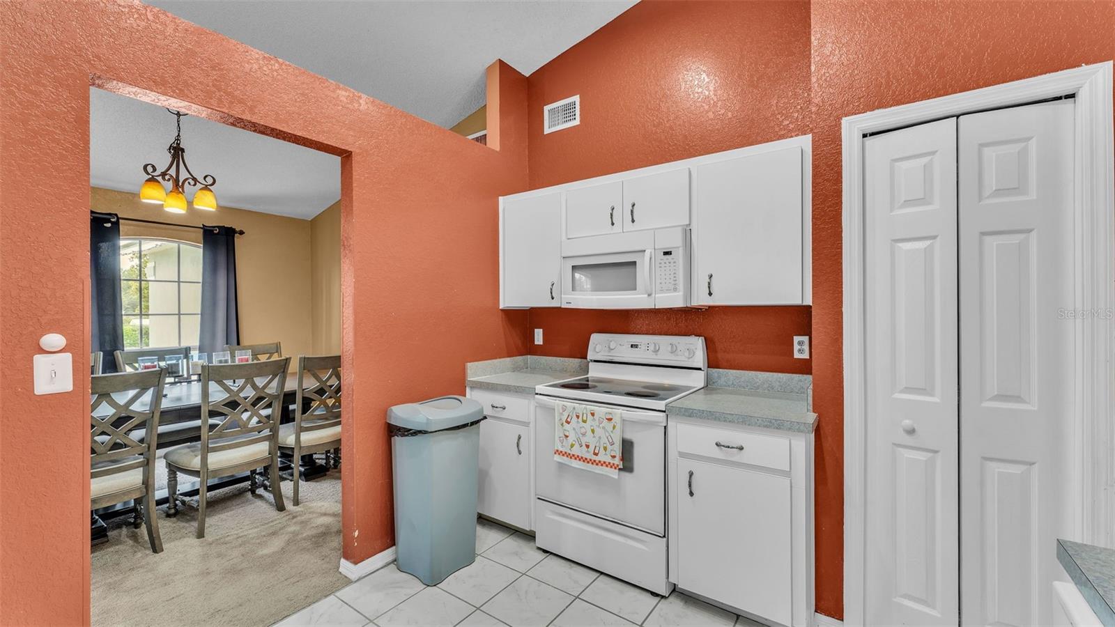 Image 15 of 38 For 2809 Blush Drive