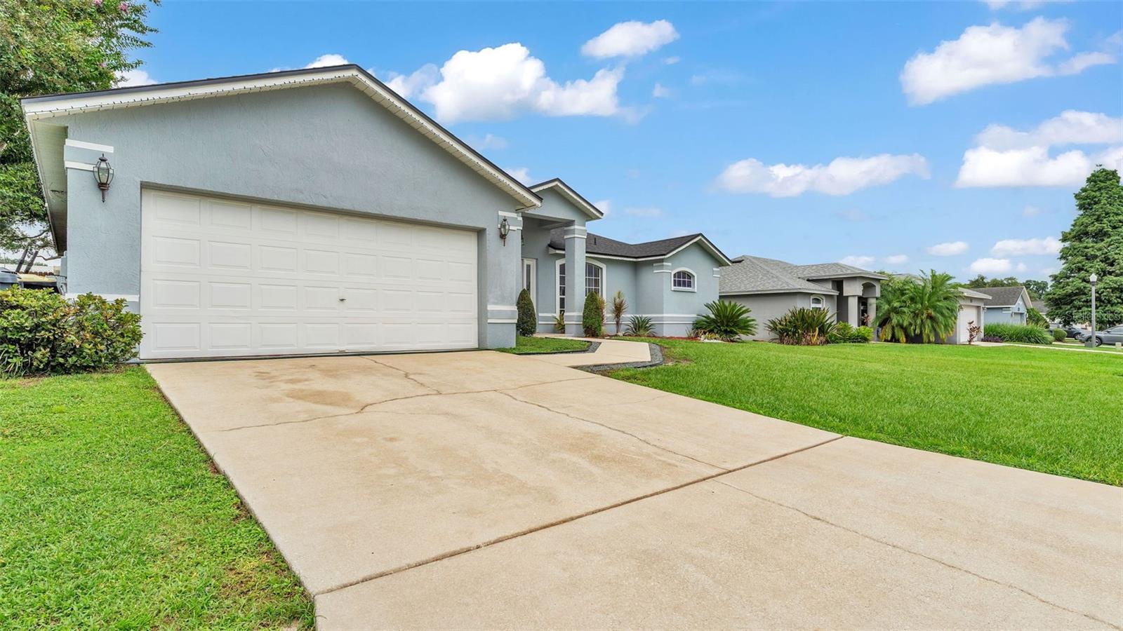 Image 5 of 38 For 2809 Blush Drive