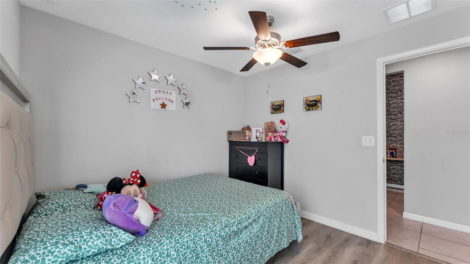 Image 17 of 37 For 5727 Keaton Springs Drive