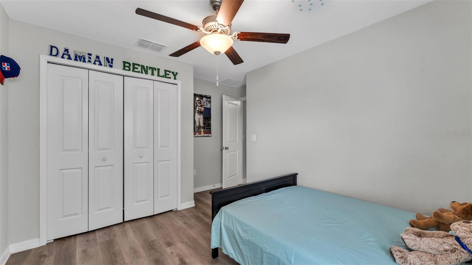 Image 19 of 37 For 5727 Keaton Springs Drive