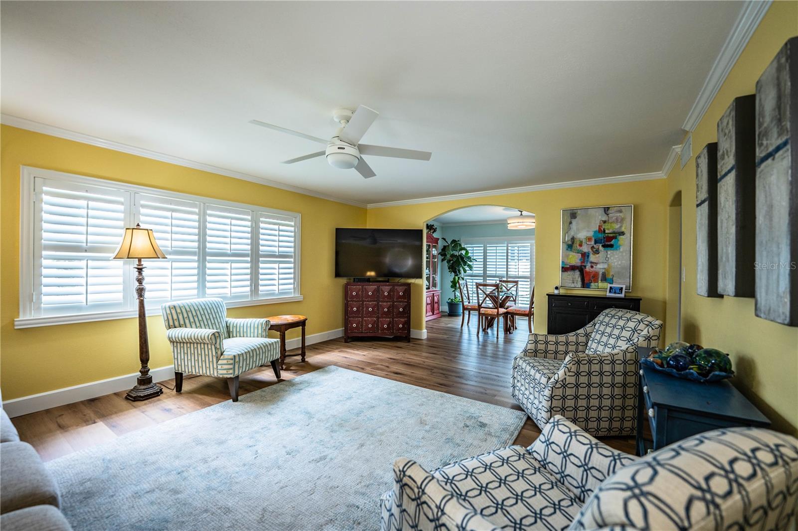 Image 11 of 39 For 616 Avery Lane