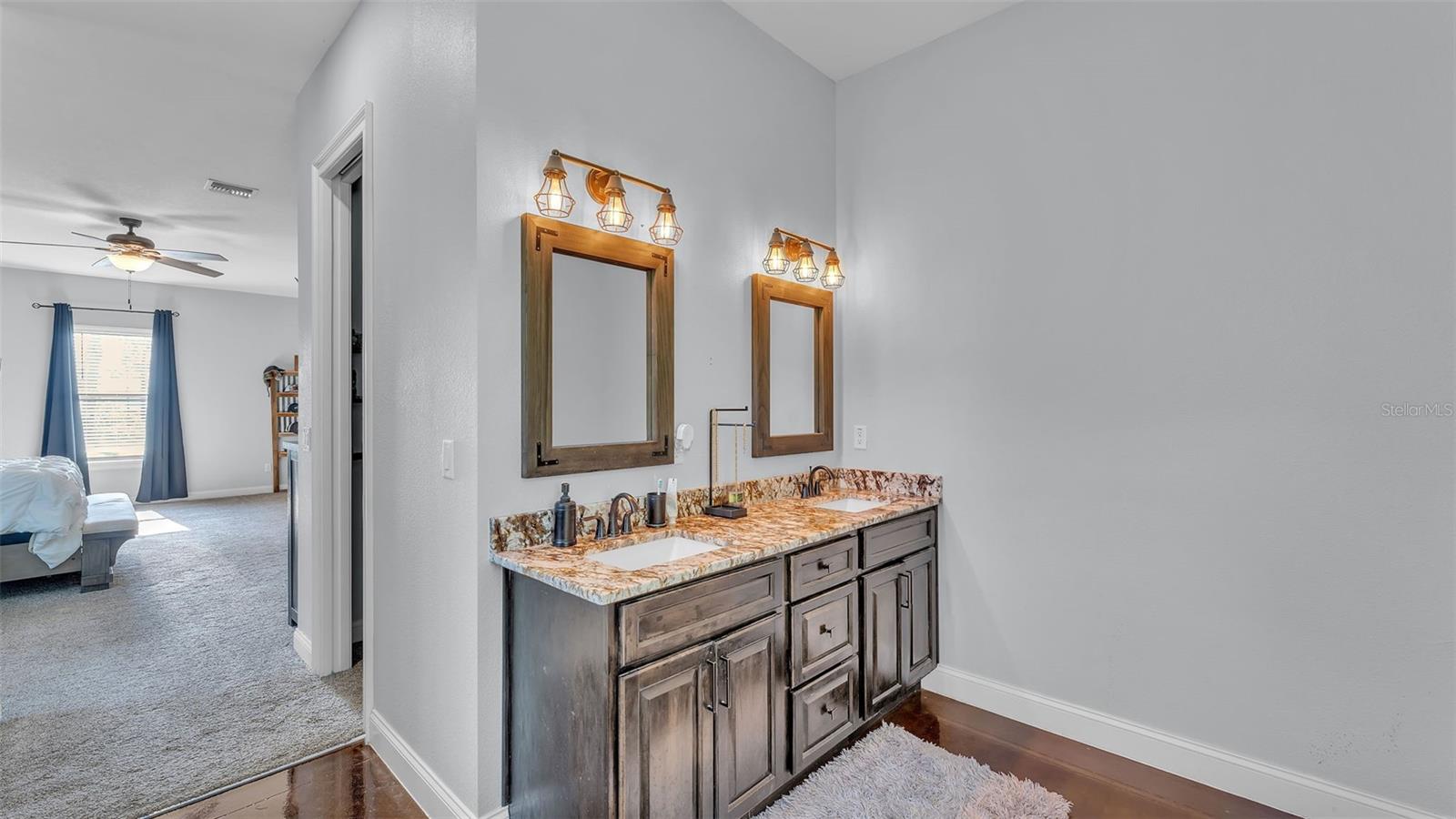 Image 23 of 47 For 18940 Commonwealth Avenue N