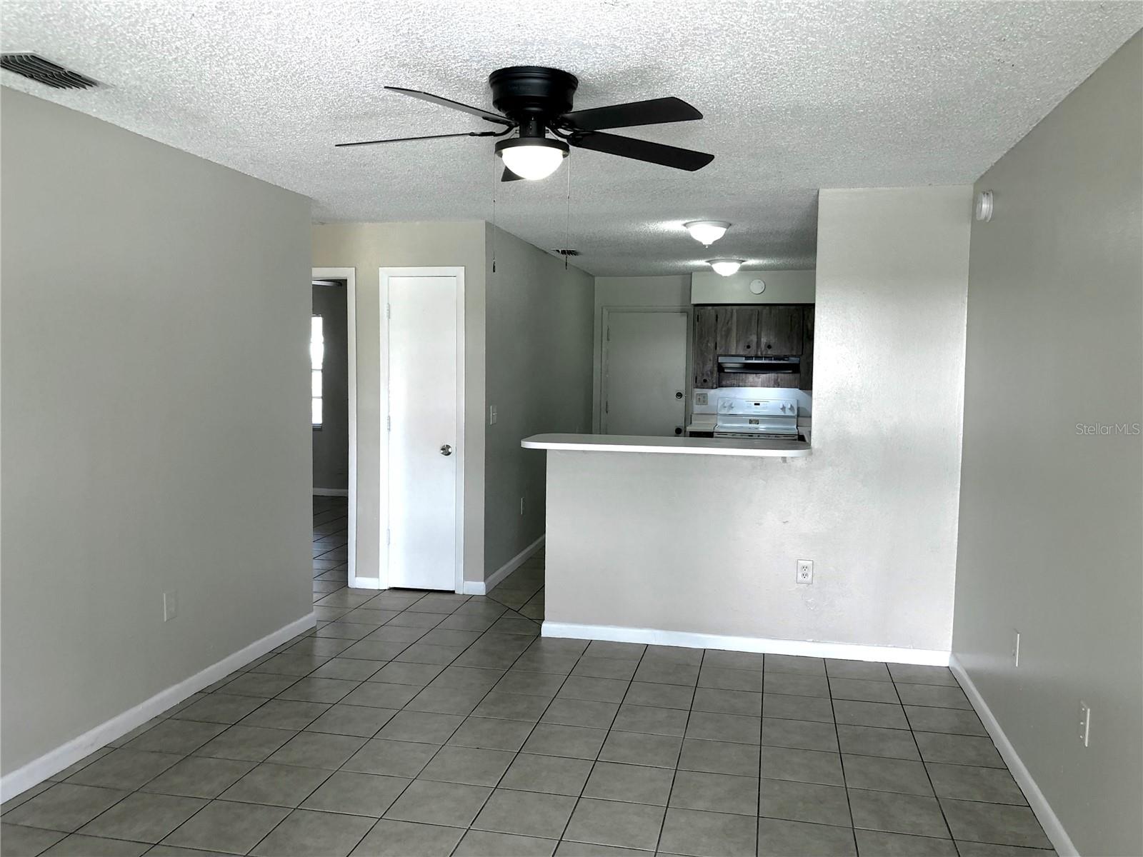 Image 2 of 7 For 3023 Reiter Drive B