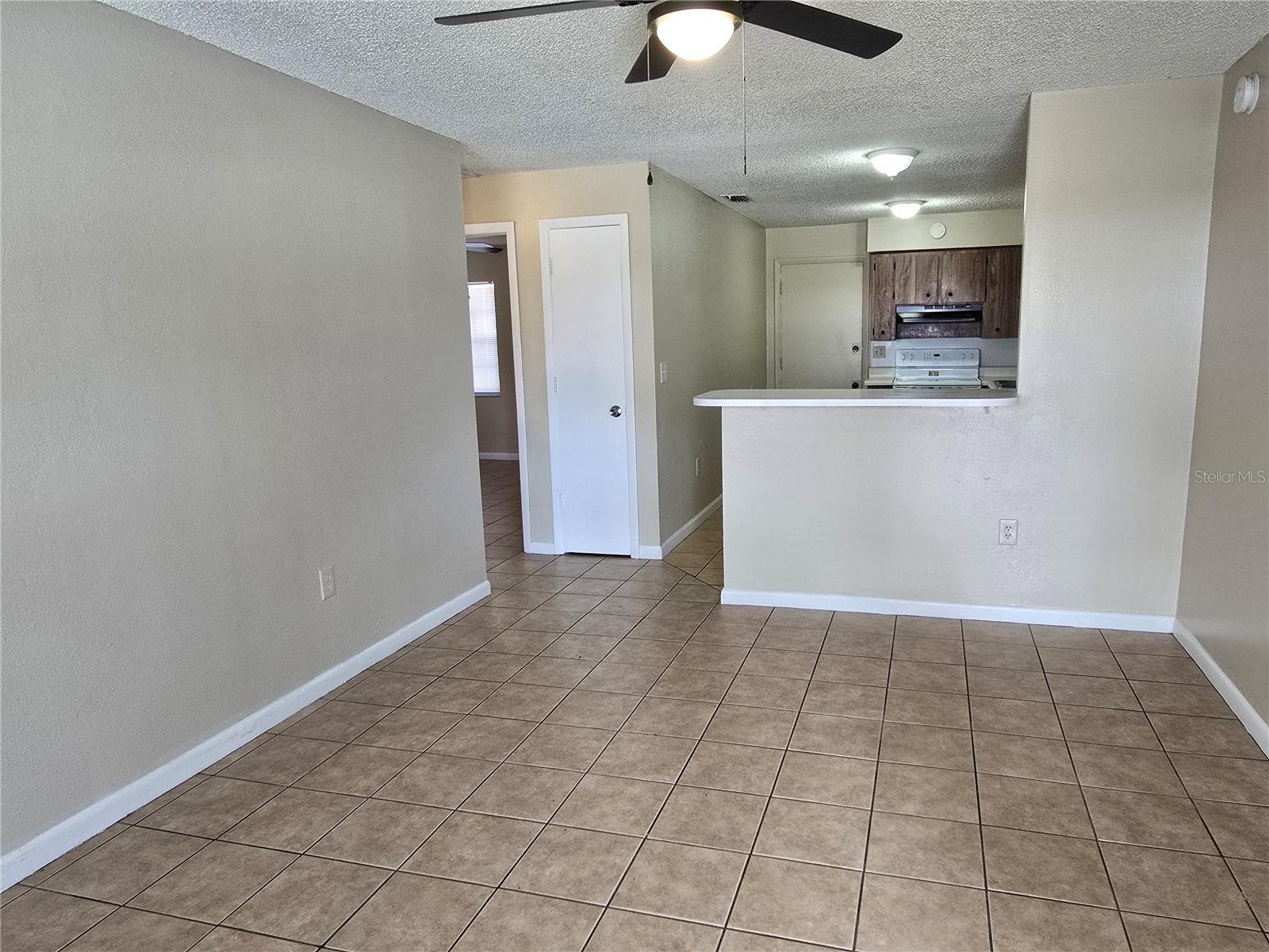 Image 3 of 7 For 3023 Reiter Drive B