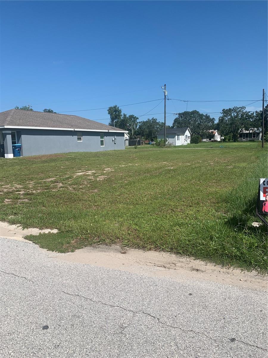 Image 4 of 7 For 517 Lincoln Avenue W