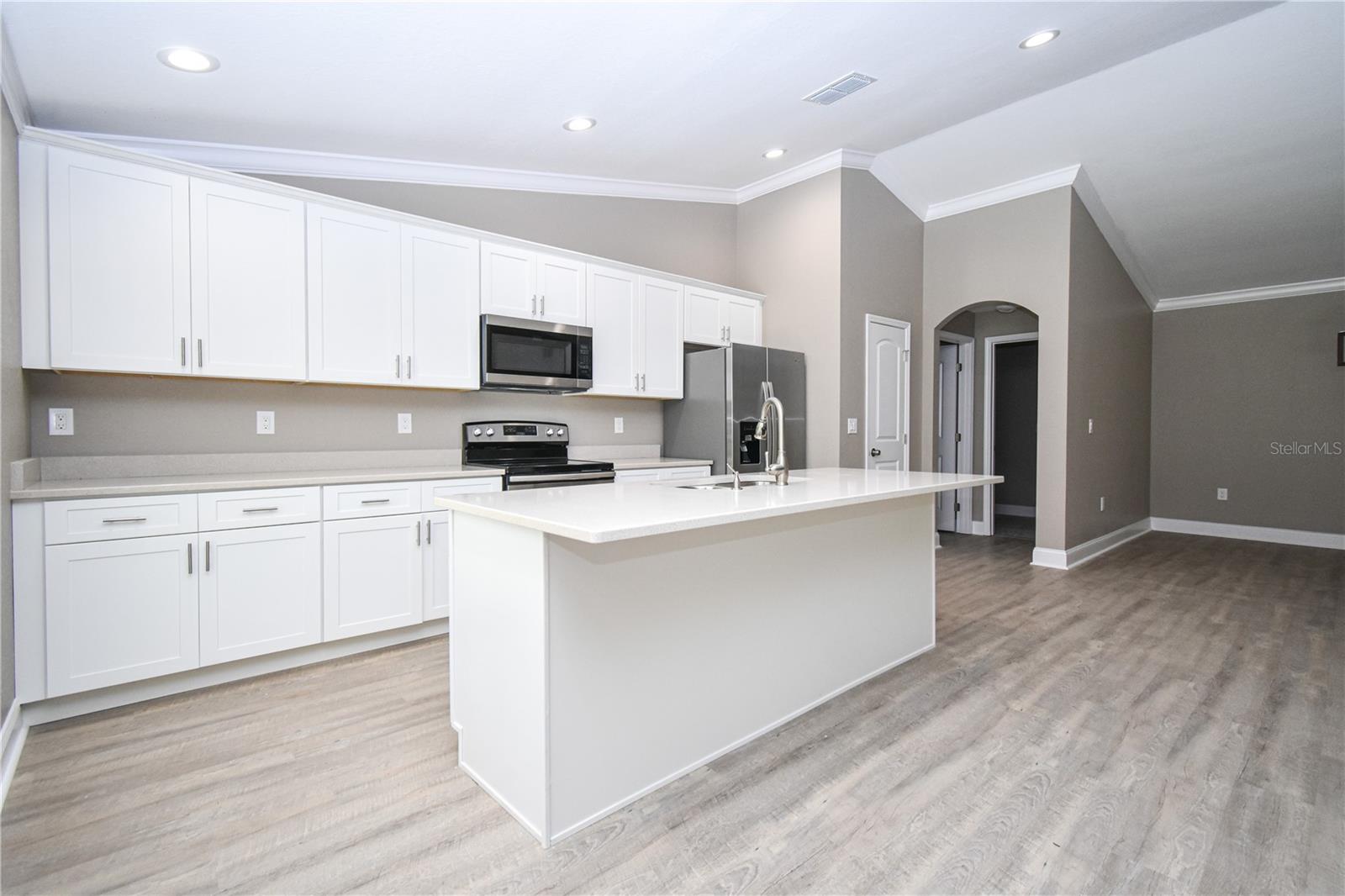 Image 3 of 12 For 521 Highland Drive