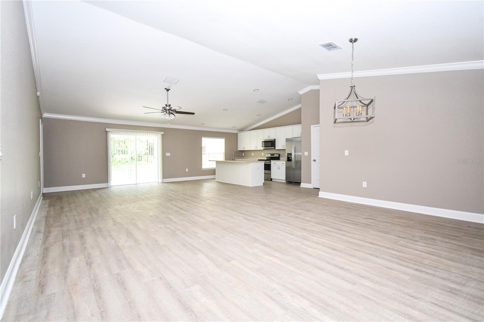 Image 4 of 12 For 521 Highland Drive