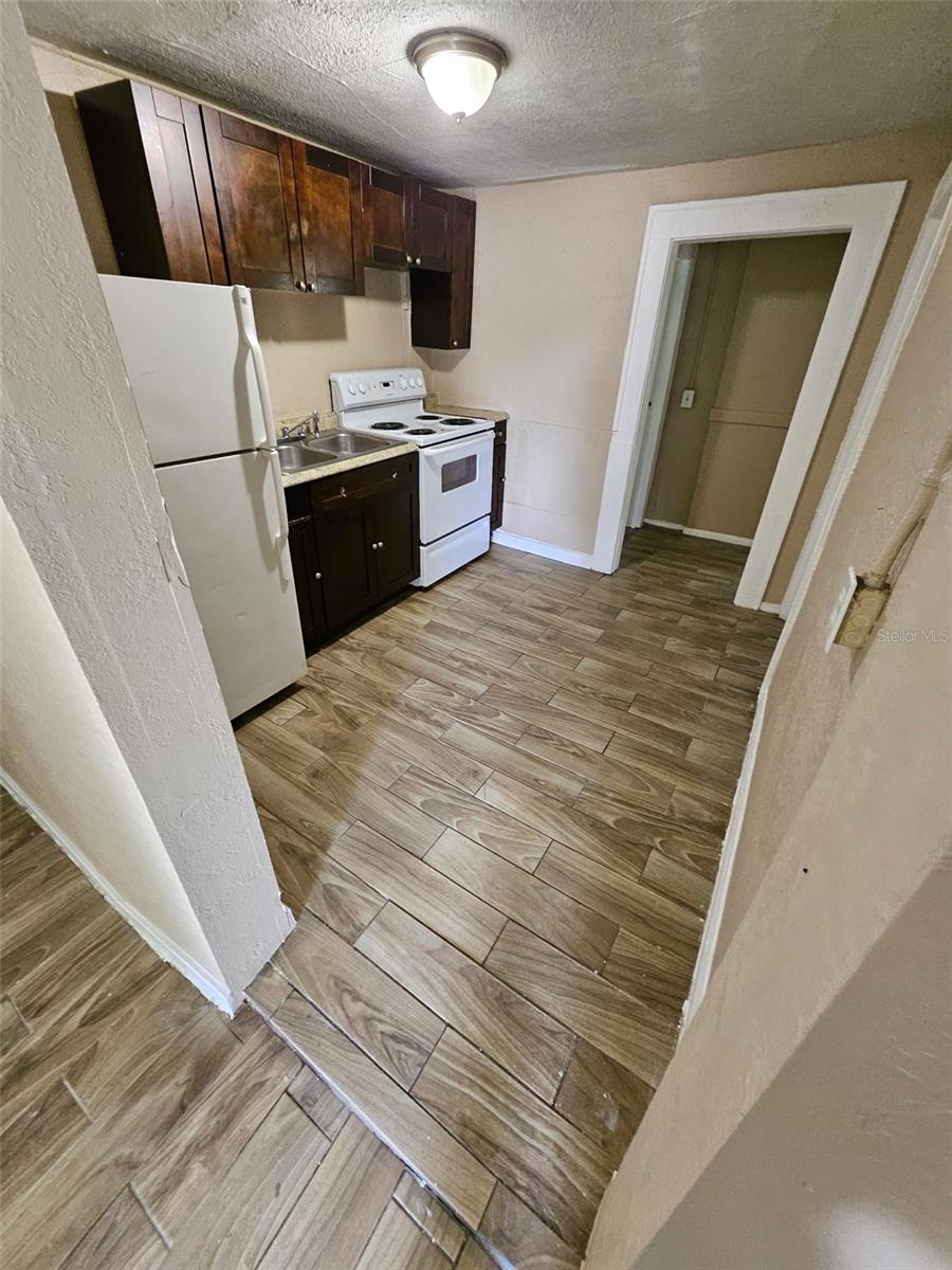 Image 2 of 12 For 1038 10th Street 2