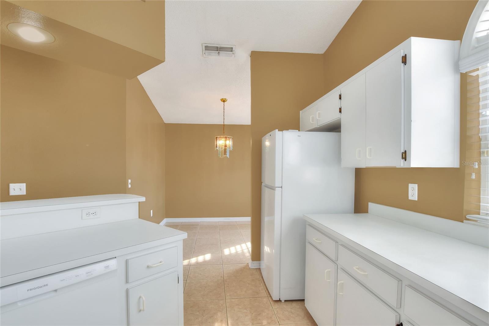 Image 12 of 32 For 3510 Majesty Loop