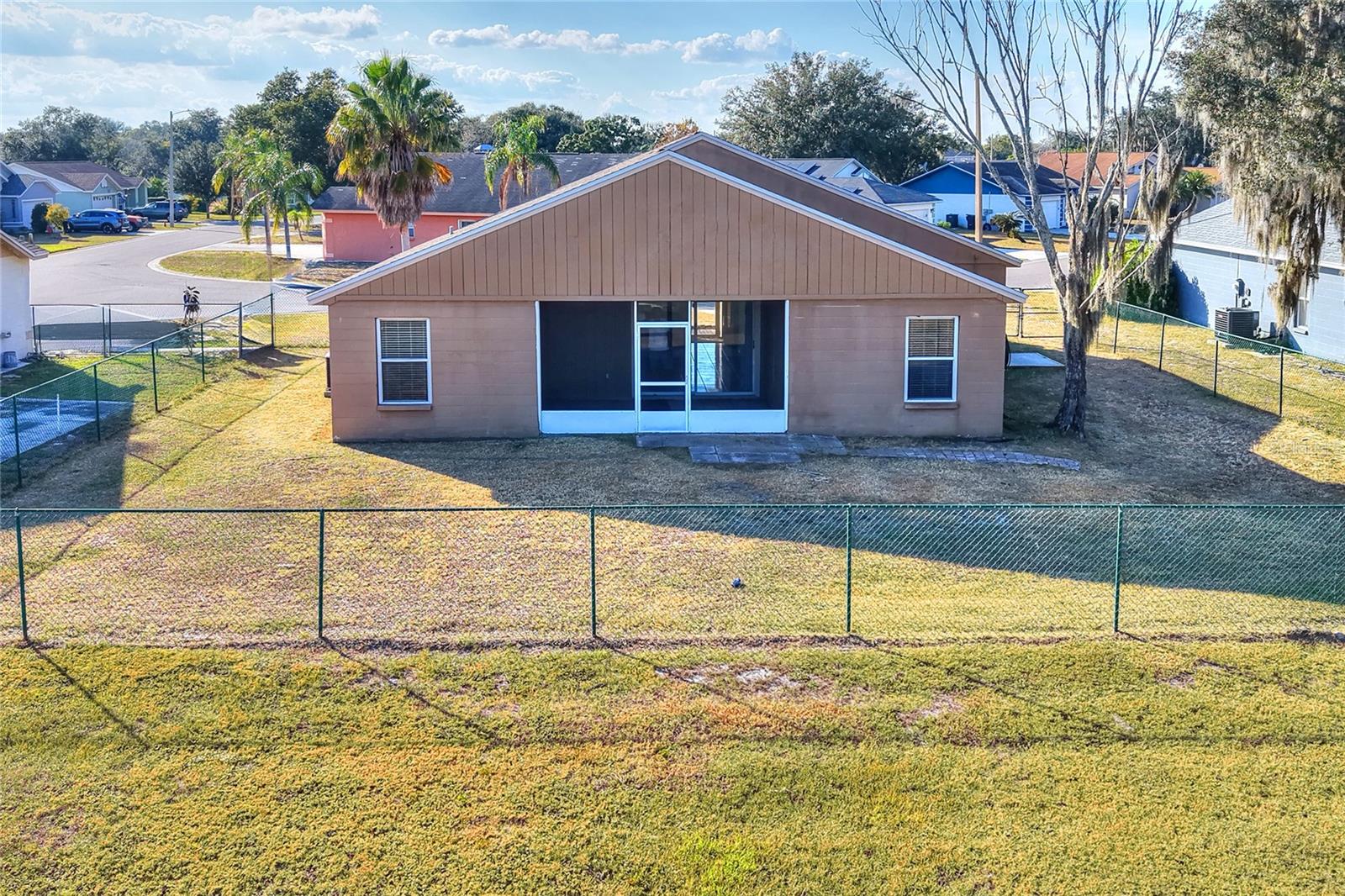 Image 27 of 32 For 3510 Majesty Loop