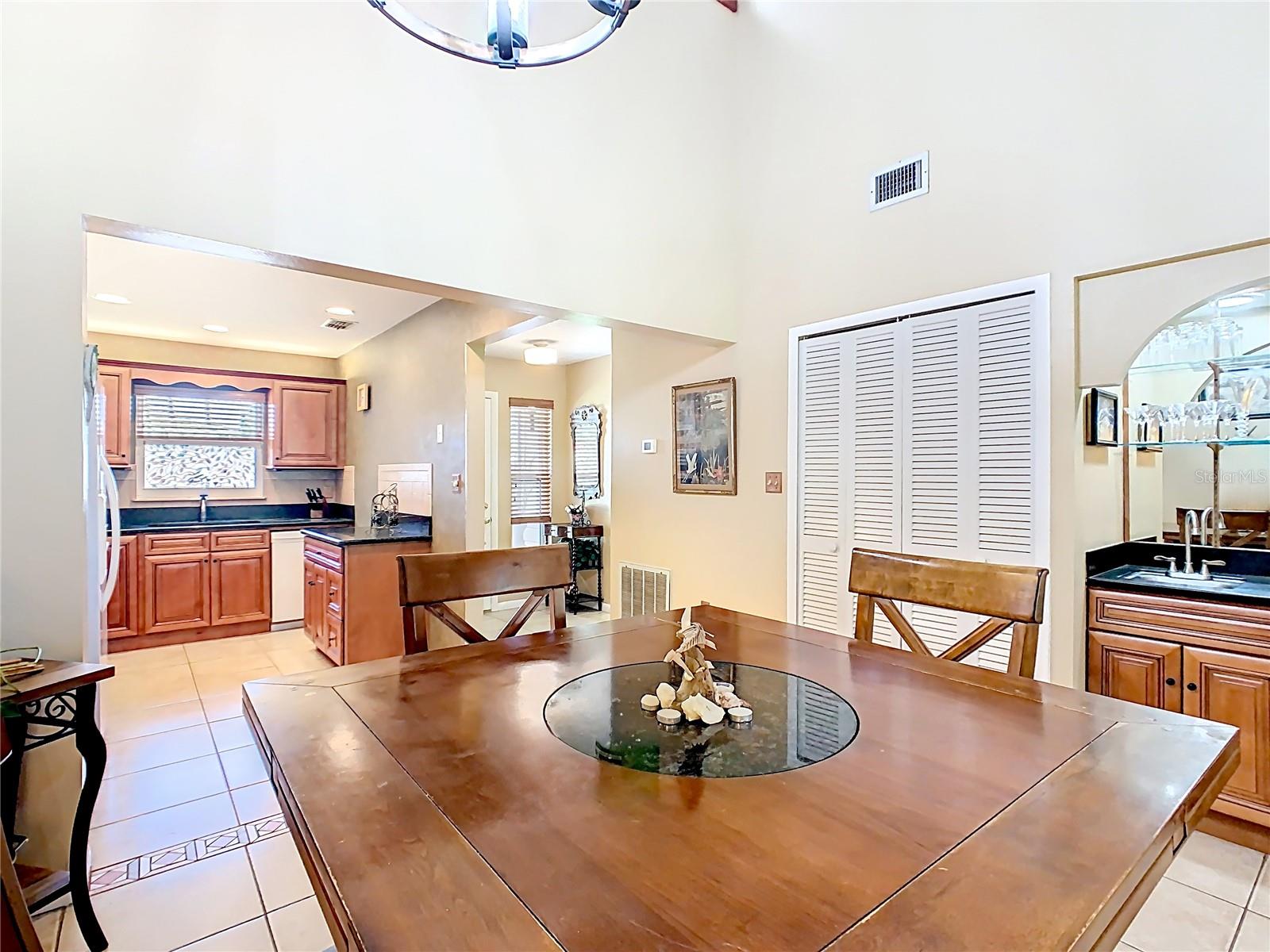 Image 8 of 22 For 5225 Imperial Lakes Boulevard 41