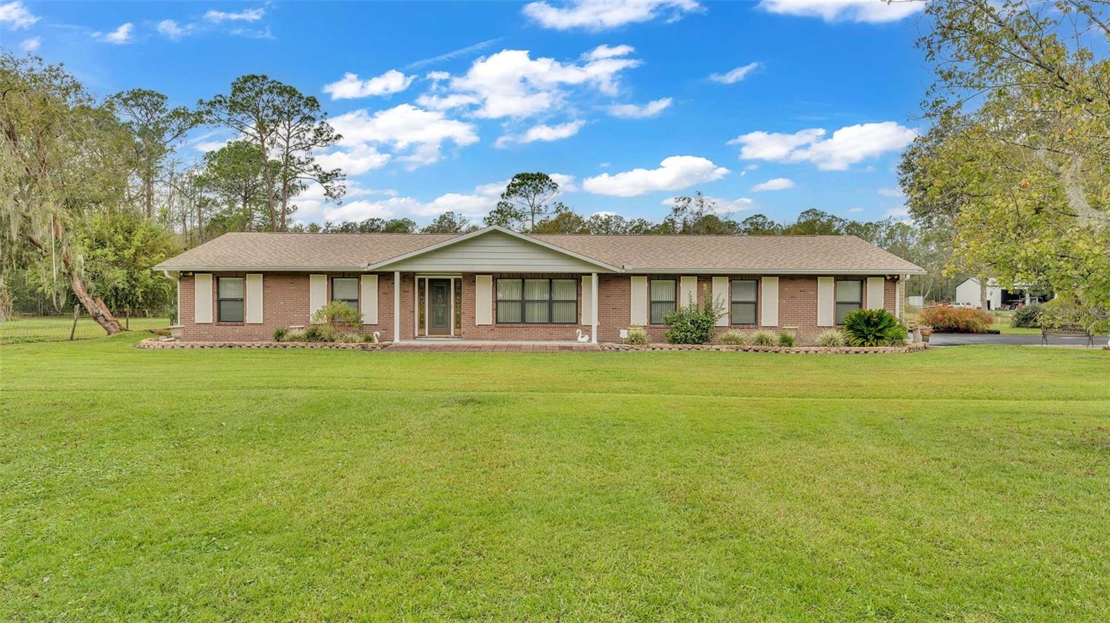 Image 4 of 61 For 9240 Moore Road