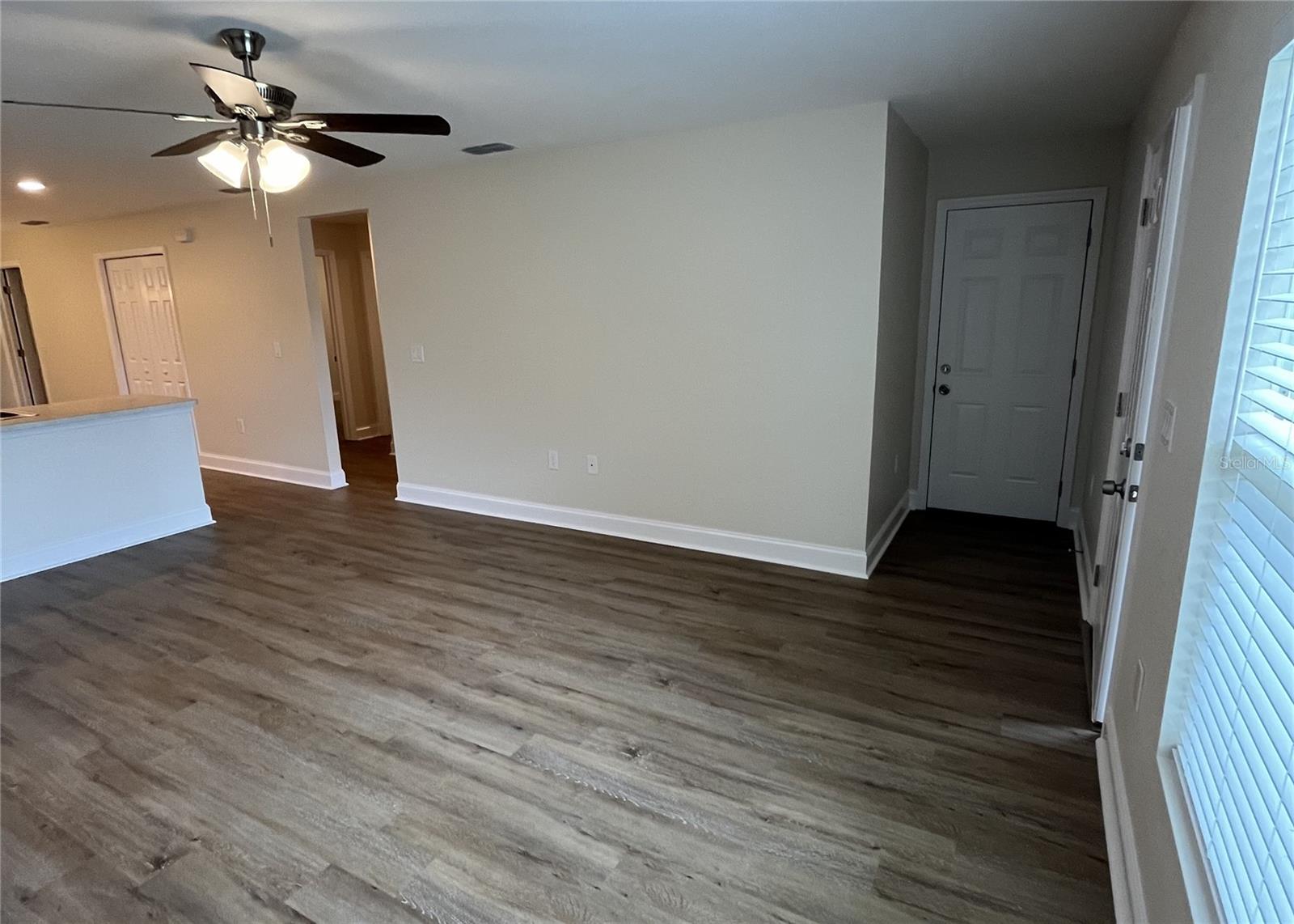 Image 4 of 14 For 2712 Williston Drive
