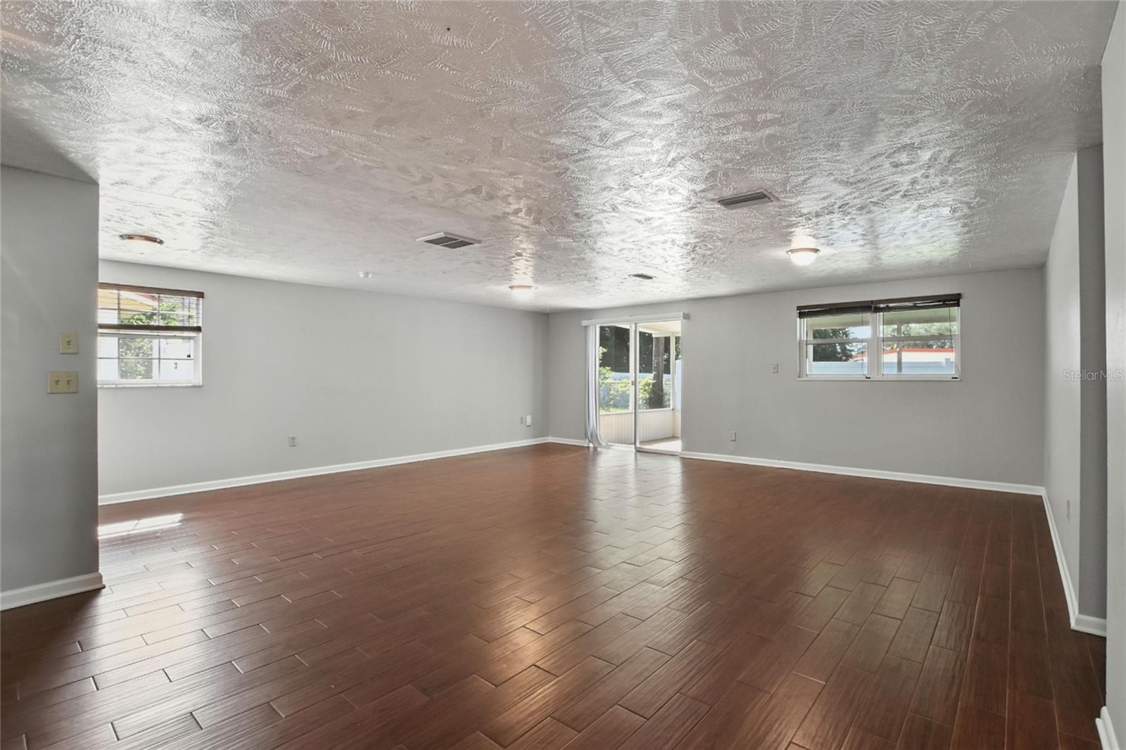 Image 10 of 38 For 2223 Sylvester Road