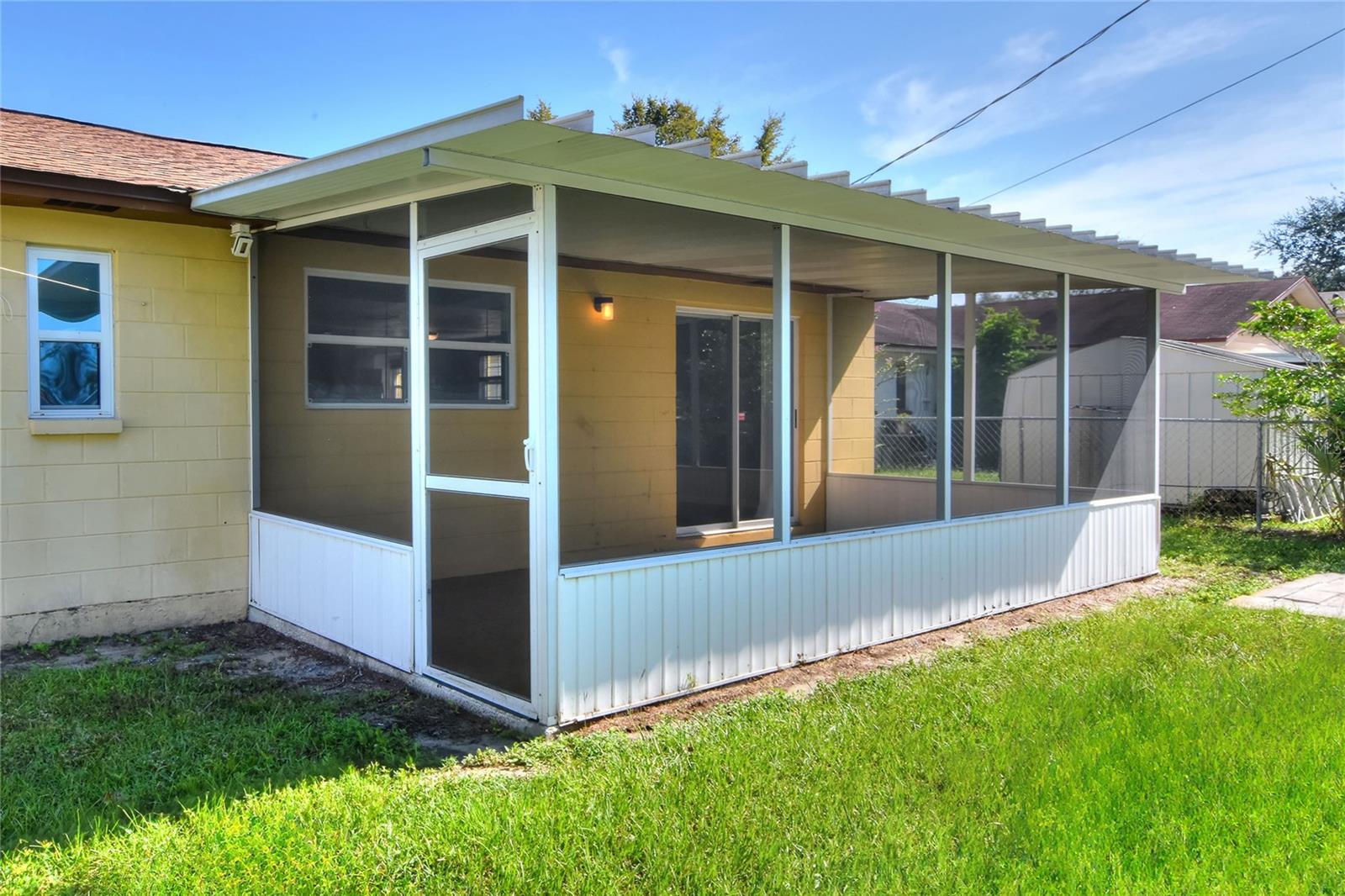 Image 33 of 38 For 2223 Sylvester Road