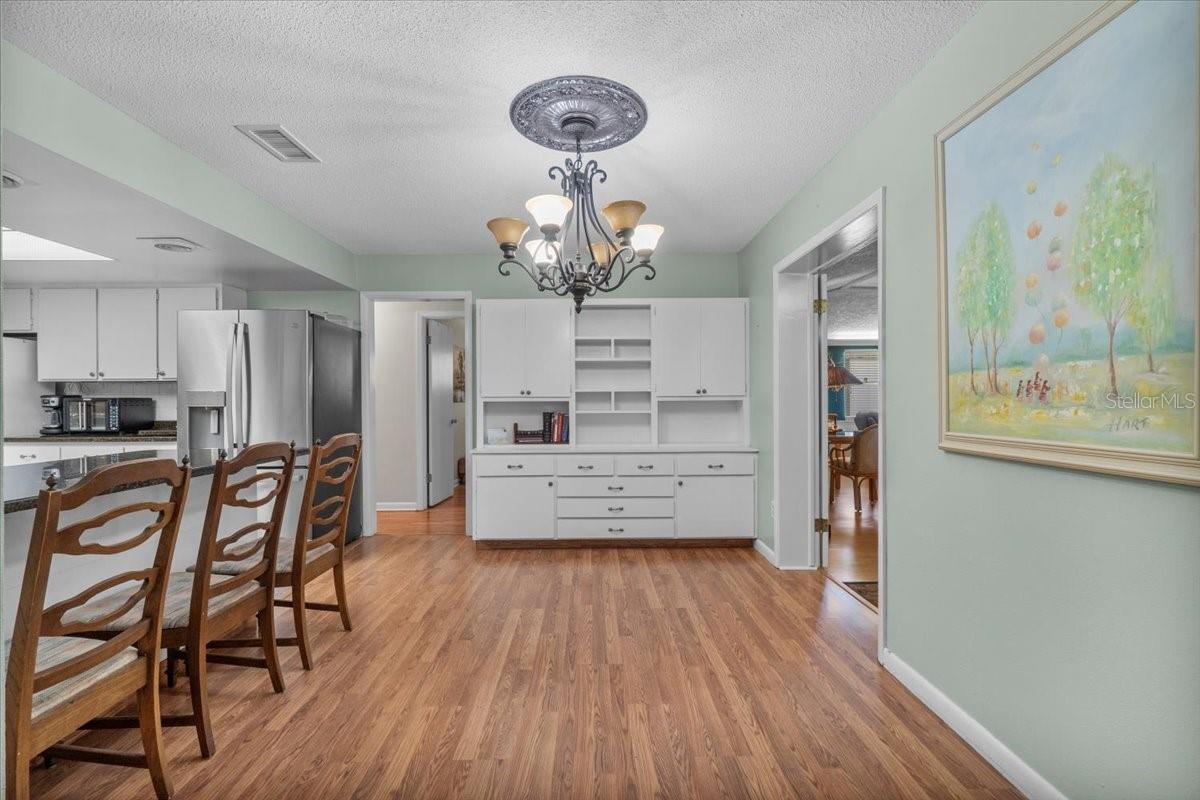 Image 16 of 34 For 4651 Sherwood Lane