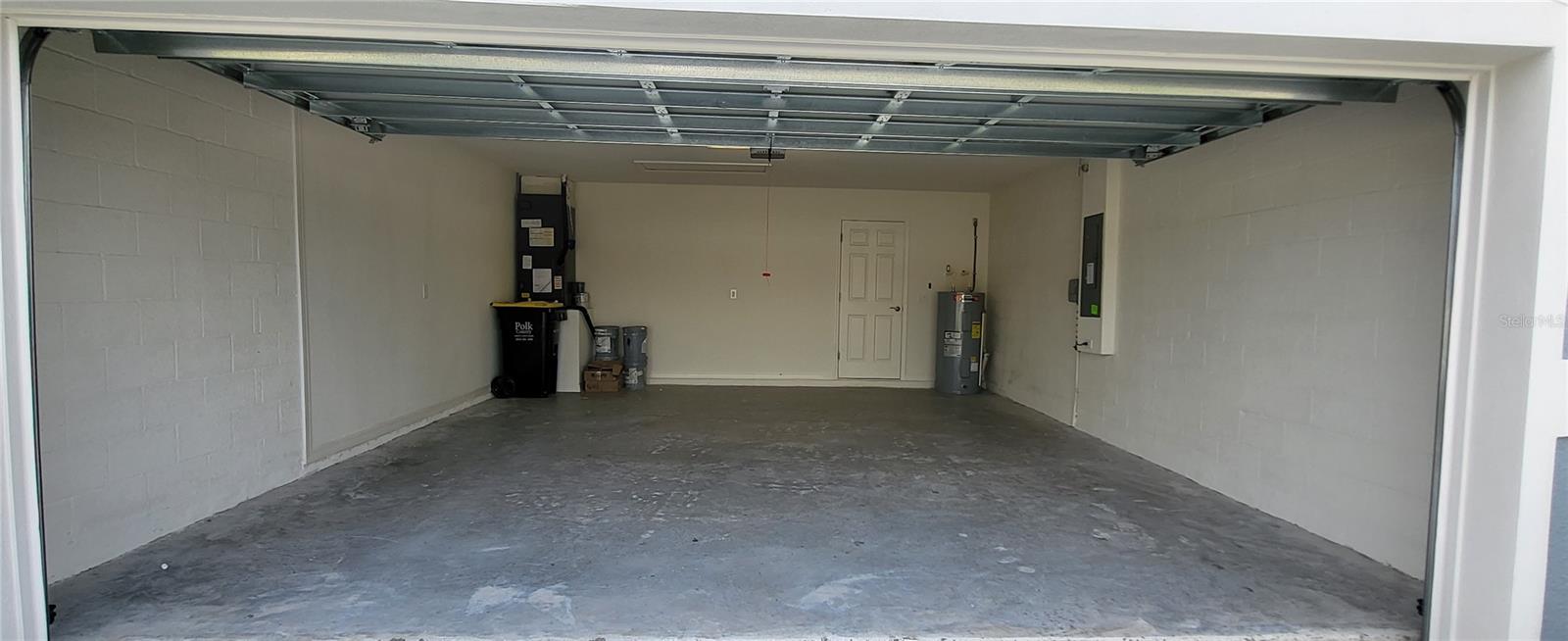 Image 28 of 31 For 6501 Poly Ln.