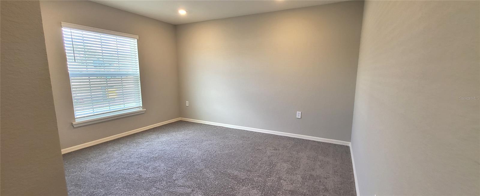 Image 6 of 31 For 6501 Poly Ln.