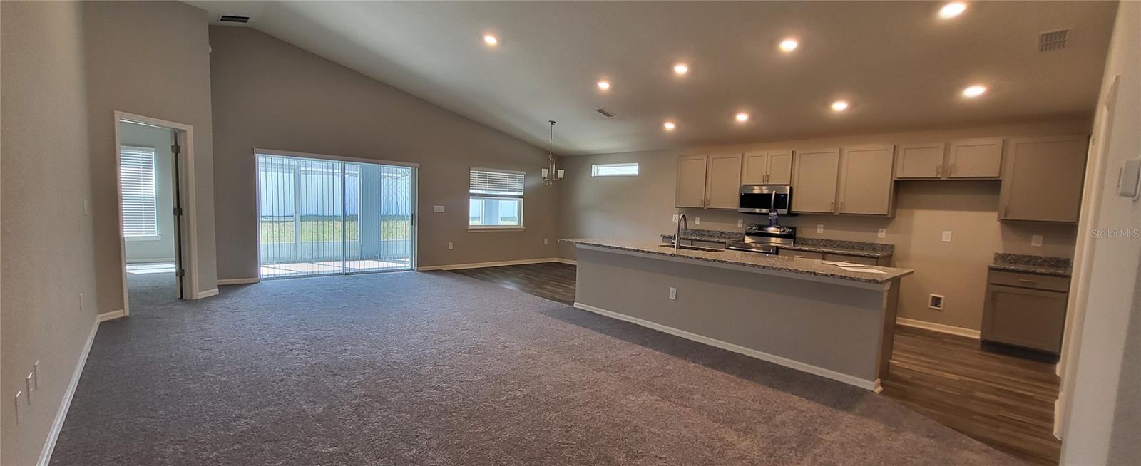 Image 9 of 31 For 6501 Poly Ln.